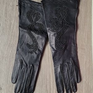 Vintage Black Leather Gloves